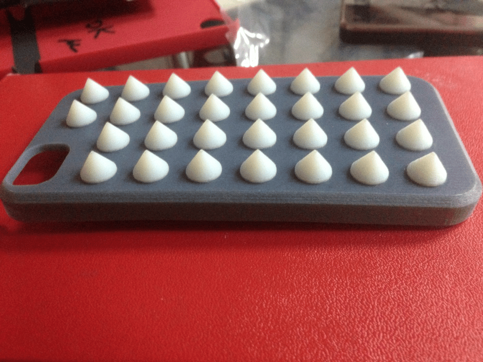 how-i-started-and-grew-a-50k-mo-phone-case-business