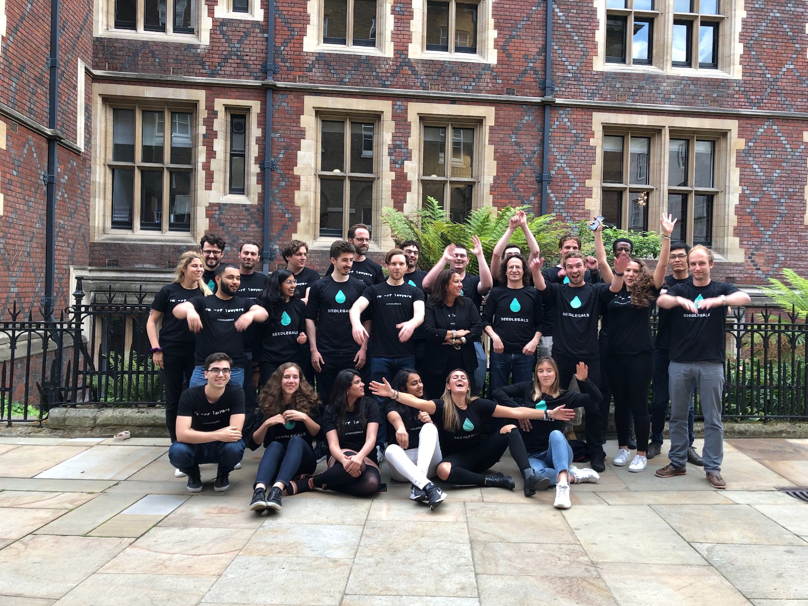 how-we-built-a-200k-month-software-that-automates-startups-legals