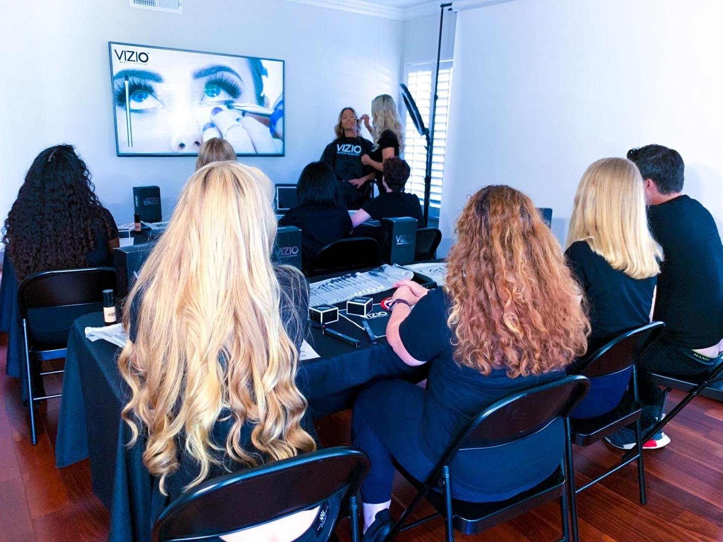 how-i-started-a-200k-month-online-makeup-academy