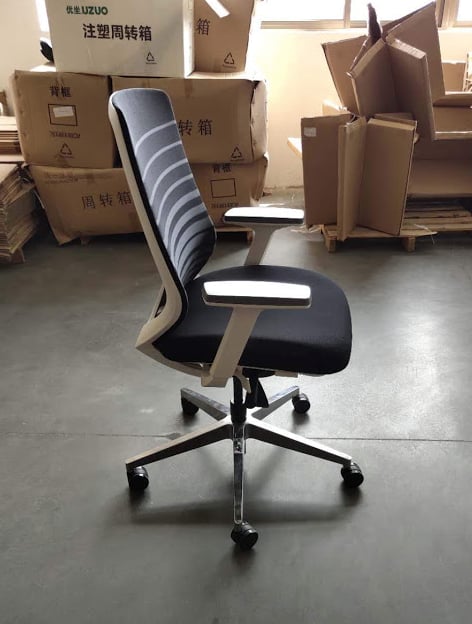 how-i-started-a-300k-month-premium-office-furniture-business