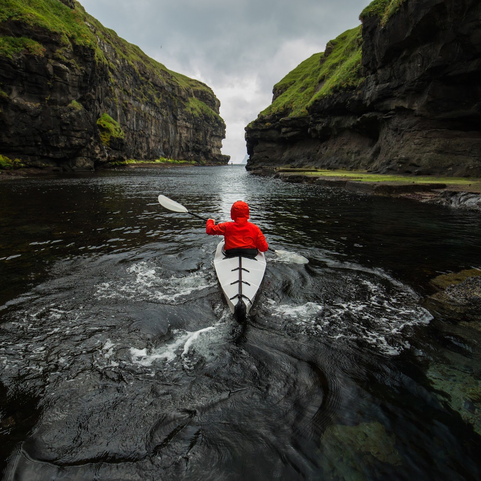 how-we-started-a-400k-month-origami-folding-kayaks-business