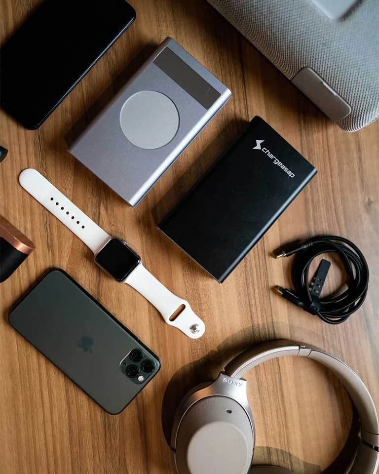 how-we-started-a-500k-month-portable-batteries-and-charging-accessories-business