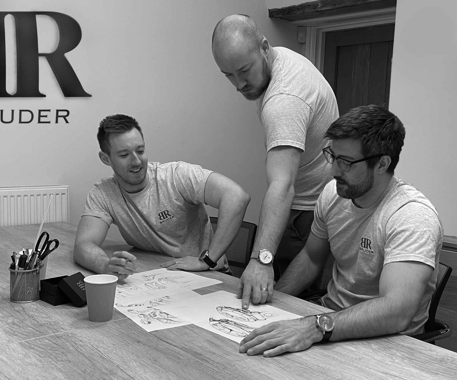 how-these-three-brothers-started-a-1-5k-month-watch-brand