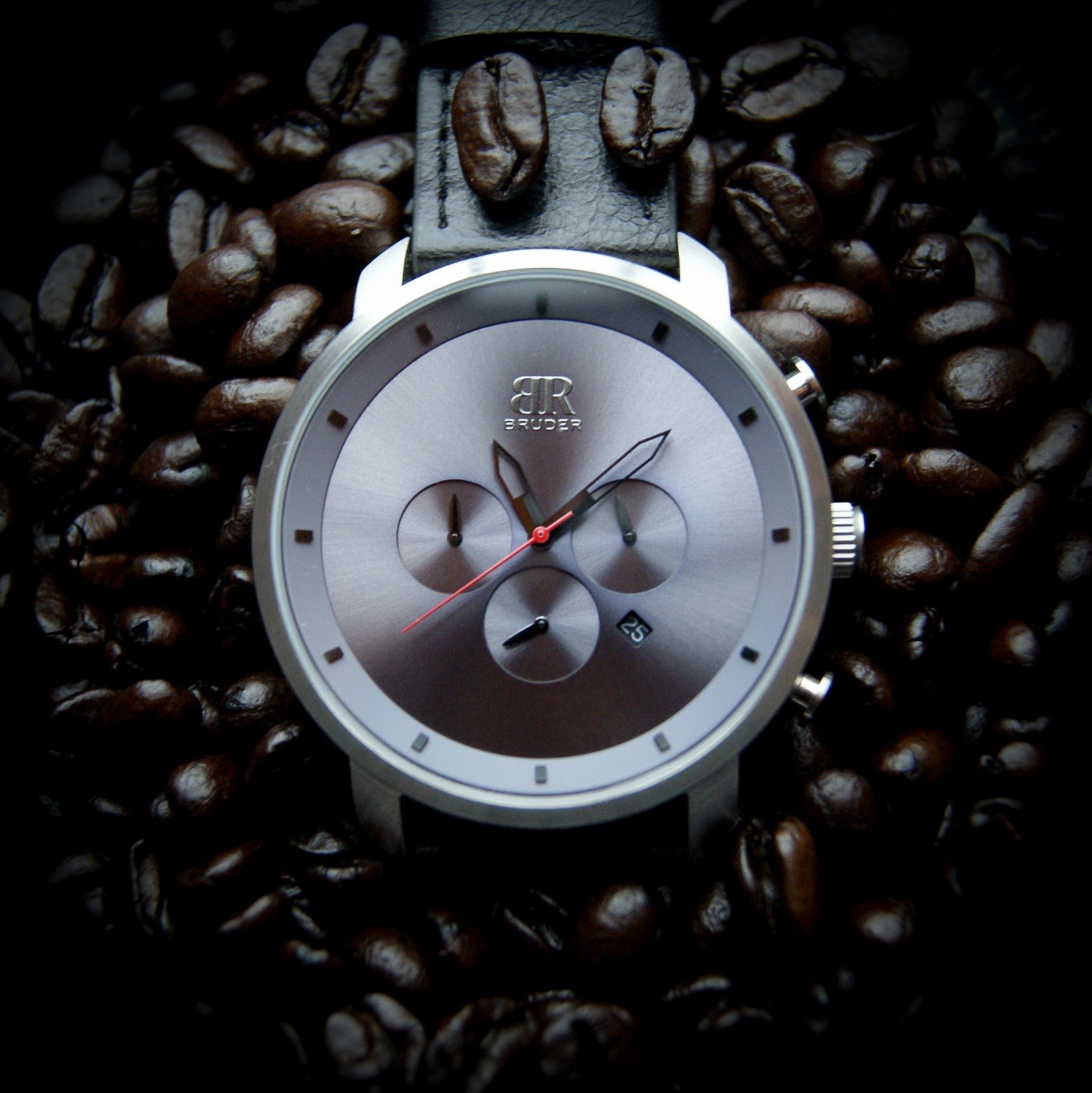 how-these-three-brothers-started-a-1-5k-month-watch-brand