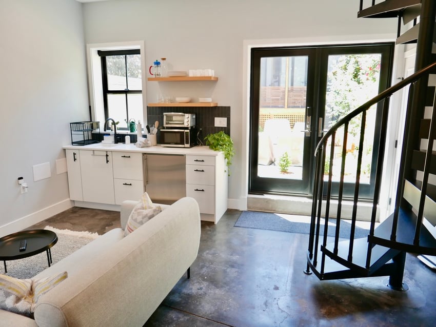 how-we-started-a-270k-month-business-managing-vacation-rentals