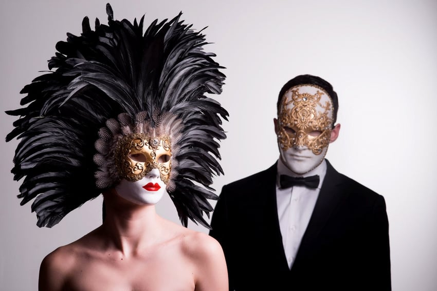 how-we-started-a-25k-month-venetian-masquerade-masks-ecommerce