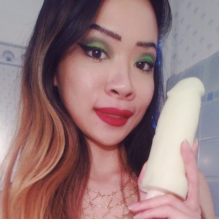 how-my-blog-with-body-safe-sex-toys-reviews-turned-into-a-2k-month-side-hustle