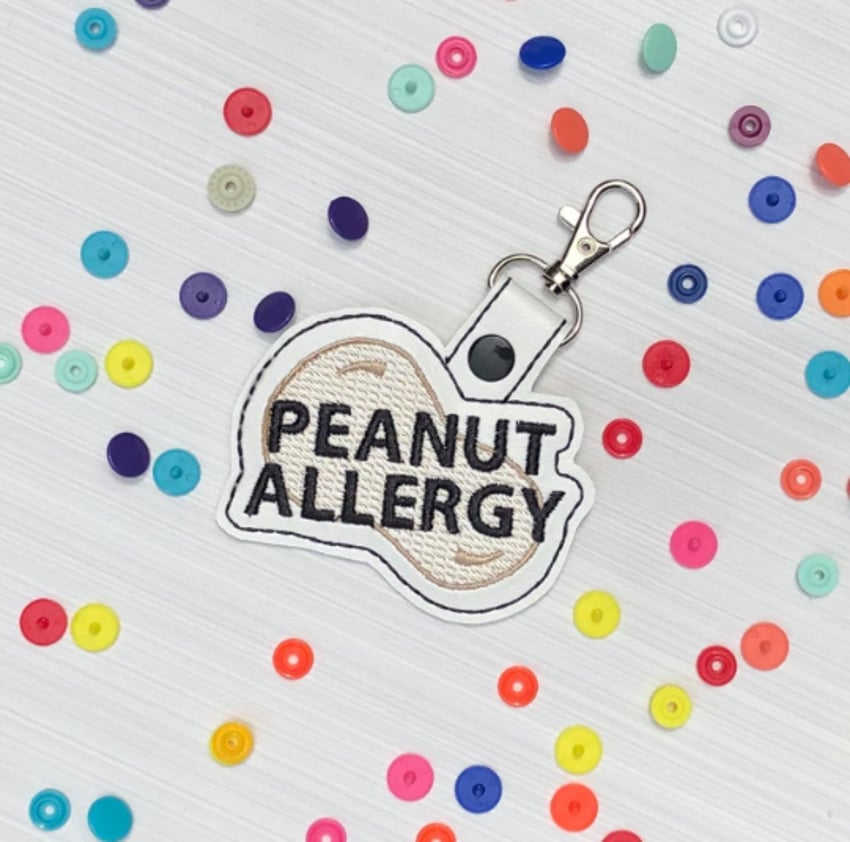 on-creating-customizable-medical-and-allergy-awareness-bag-tags